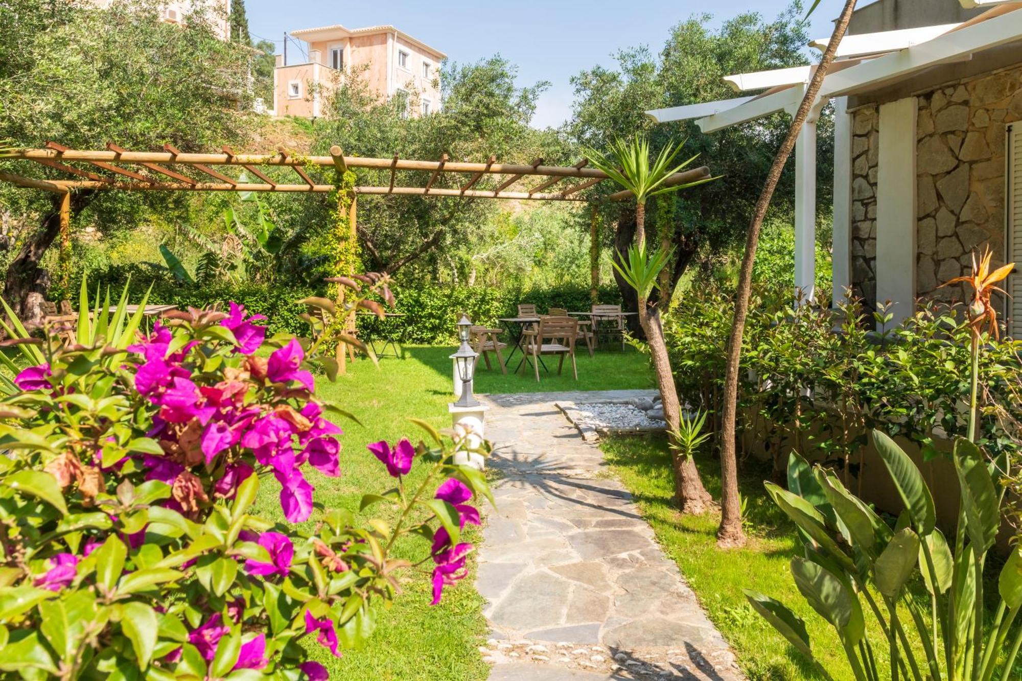 Golden Sun Aparthotel Parga Eksteriør bilde