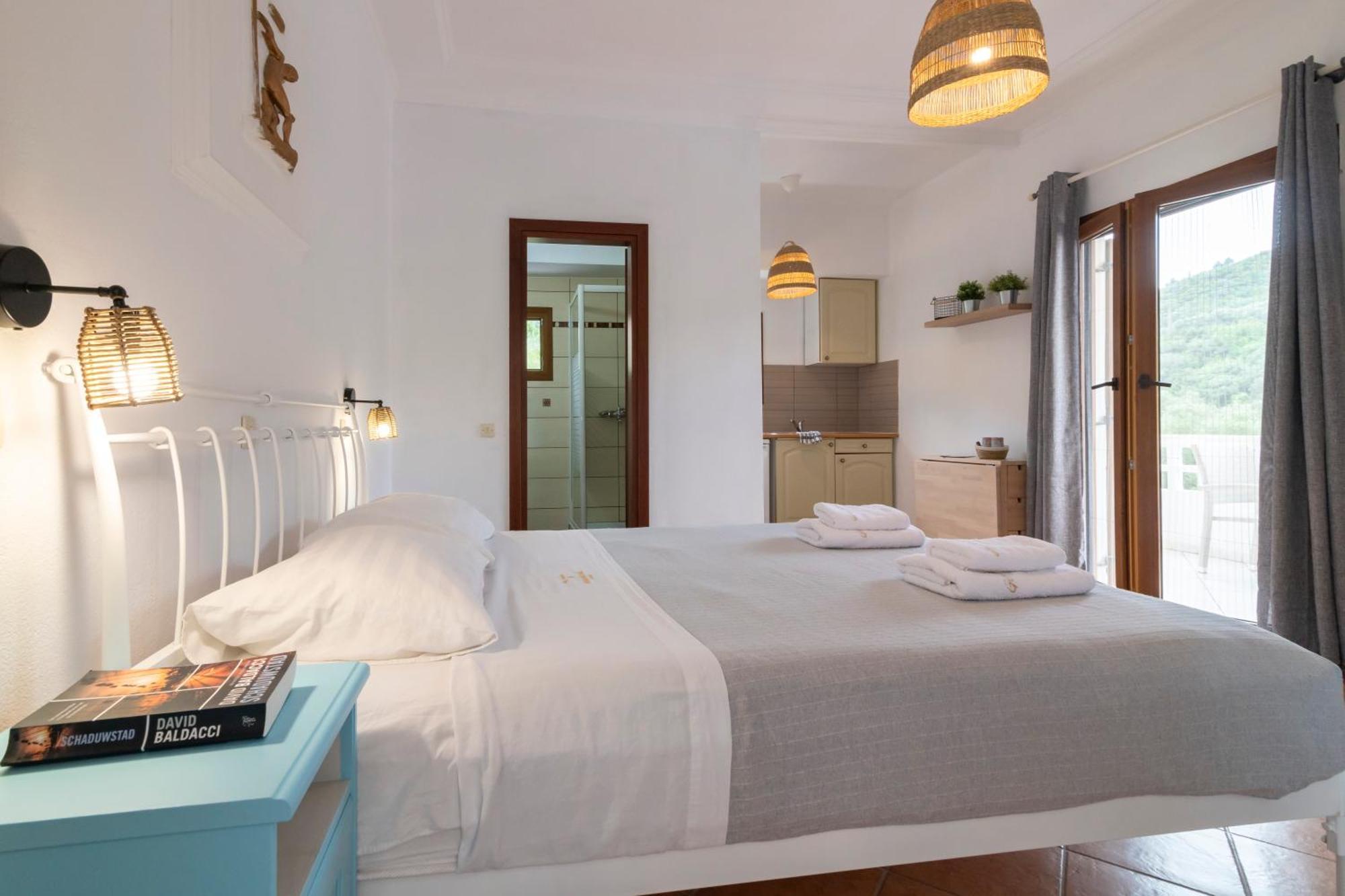 Golden Sun Aparthotel Parga Eksteriør bilde
