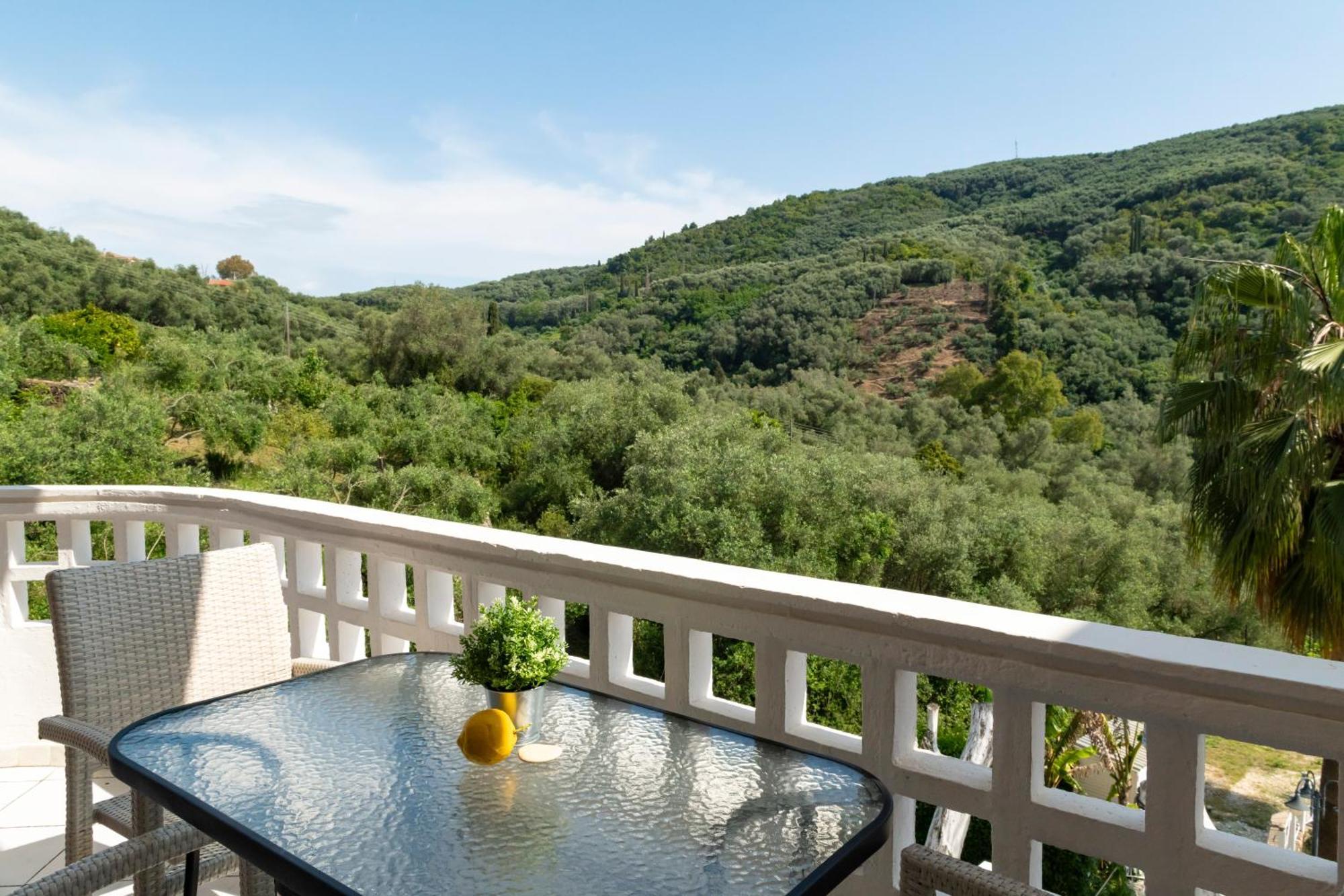 Golden Sun Aparthotel Parga Eksteriør bilde